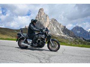 YAMAHA V MAX 1200