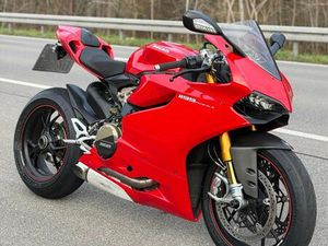 DUCATI PANIGALE 1199S *DESMO NEU,TÜV NEU,REIFEN NEU
