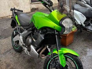 KAWASAKI VERSYS 650 650 CC VERDE