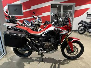 2017 HONDA® AFRICA TWIN CRF1000L