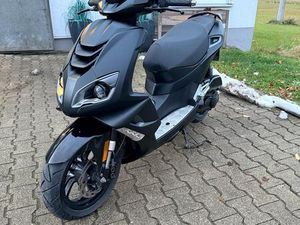 PEUGEOT SPEEDFIGHT 4 50 CCM 2T ROLLER / MOFA 45KM/H 25KM/H