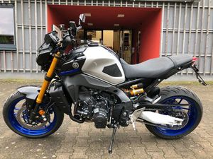 YAMAHA MT 09 SP *VIEL ZUBEHÖR + GARANTIE 2027 + ARROW*