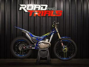 2025 SHERCO ST-F 300 TRIALS BIKE - ONE OWNER - BLACK FRIDAY DEAL