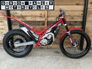 2024 GAS GAS TXT 125 RACING TRIALS BIKE. ROAD REGISTERED 125 TRIALS BIKE.