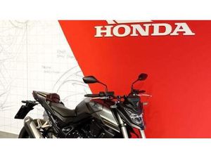 VENDO HONDA CB 750 HORNET (2023 - 24) USATA A SAN GIORGIO CANAVESE (CODICE 9887012) - MOTO.IT