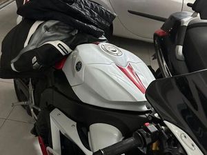 VENDO YAMANHA R1 CAMBESES DO RIO, DONÕES E MOURILHE