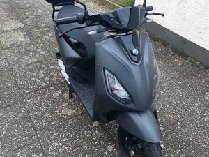 PIAGGIO 1 E-ROLLER INKL. SHAD TOP-BOX
