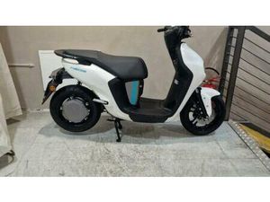 VENDO YAMAHA NEO'S L1E DUAL BATTERY (2023 - 25) USATA A ROZZANO (CODICE 9886938) - MOTO.IT