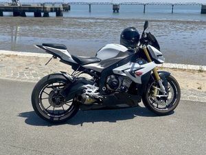 ...BMW S 1000 R... ALVALADE