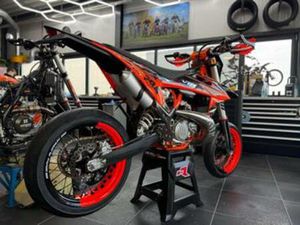 KTM 300 EXC TPI 2022 NIEUWSTAAT A2 SUPERMOTO SUPERMOTARD — MOTOREN | KTM — MARKTPLAATS