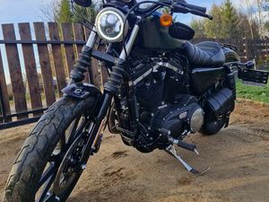 HARLEY-DAVIDSON SPORTSTER IRON 883