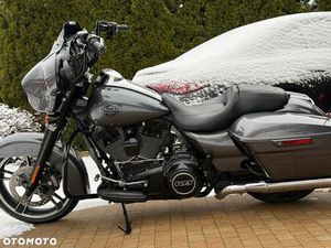 HARLEY-DAVIDSON TOURING STREET GLIDE