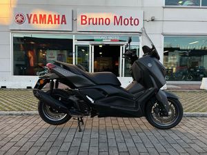YAMAHA X-MAX 125