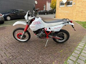 SUZUKI DR 650 R