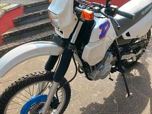 SUZUKI DR 650 SP45 B ( WEIHNACHTSPREIS )