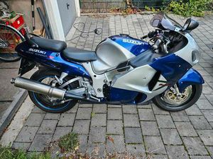 SUZUKI GSX HAYABUSA 1300R