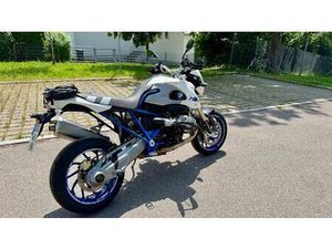 HP 2 MEGAMOTO MIT ABS, TOP ZUSTAND