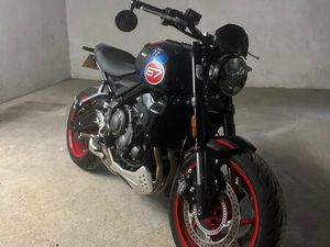 OCCASION TRIUMPH TRIDENT 660 TRIPLE TRIBUTE