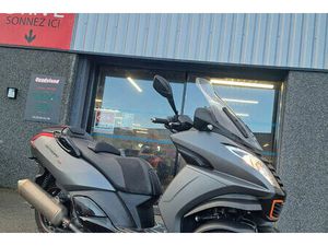 PEUGEOT METROPOLIS RS 400 2014