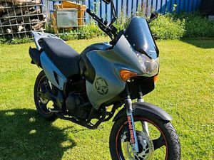 HONDA VARADERO XL125V