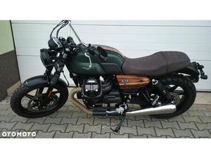 MOTO GUZZI V7
