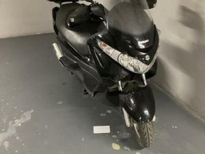 SUZUKI - BURGMAN 125