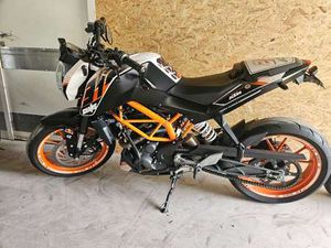 KTM 390 DUKE KTM IS DUKE ORANGE