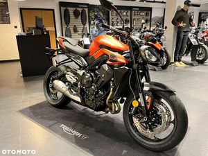 TRIUMPH STREET TRIPLE