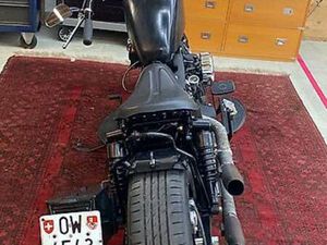 1600 ER HARLEY BOBBER CANTON OBWALD -