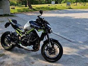 KAWASAKI Z900 CANTON GRISONS -