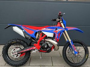 BETA RR RACE 2T 300 2026 - SPORTFAHRERRABATT MÖGLICH! - FAHRFERTIG AUFGEBAUT!