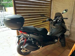 SCOOTER PIAGGIO MP3 300