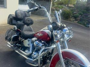 HARLEY DAVIDSON DELUXE