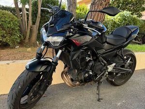 MOTO KAWASAKI Z650 2021