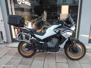 CF MOTO 800 MT EXPLORE BLANCHE