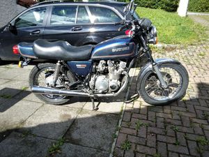 SUZUKI GS 550