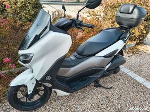 SCOOTER YAMAHA NMAX