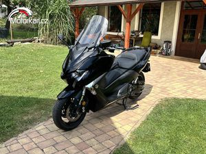 YAMAHA TMAX