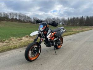 KTM SMCR 690