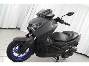 YAMAHA X-MAX 300