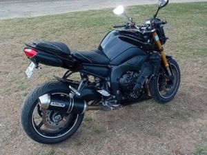 YAMAHA FZ8
