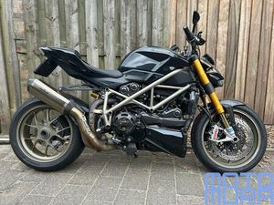 ② DUCATI STREETFIGHTER 1098S MET ÖHLINS, BREMBO, CARBON EN RE