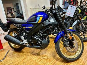 YAMAHA XSR 125, TOP GEPFLEGT, WENIG KM, SOFORT VERFÜGBAR