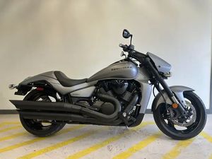 2017 SUZUKI BOULEVARD M109R B.O.S.S.