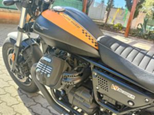 MOTO GUZZI V9 BOBBER 5000KM