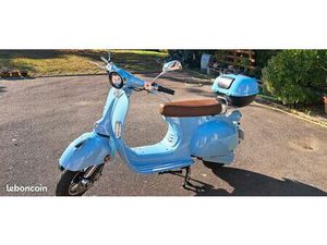 SCOOTER ELECTRIQUE RÉTRO