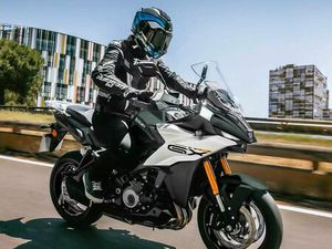 SUZUKI GSX-S 1000 GX NEUFAHRZEUG, 2.900€ KUNDENVORTEIL