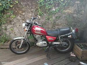 SUZUKI 125 GN