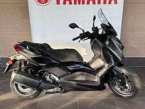 YAMAHA X-MAX 300
