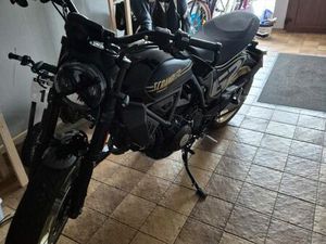 DUCATI SCRAMBLER FULL THROTTLE